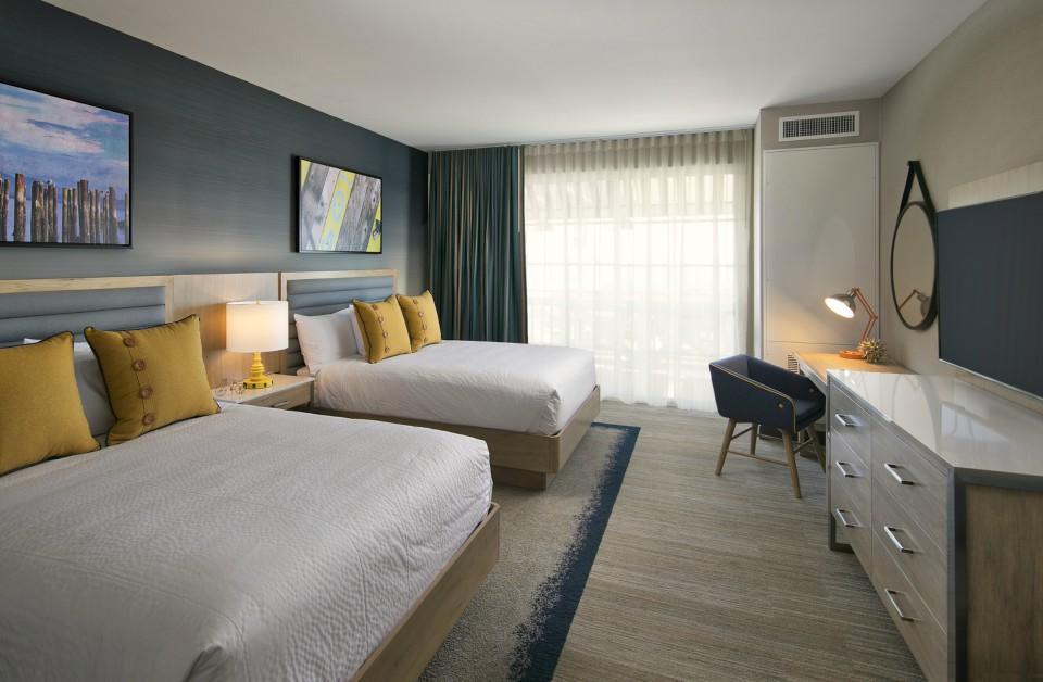 Inn At The Pier Pismo Beach, Curio Collection By Hilton Exterior photo