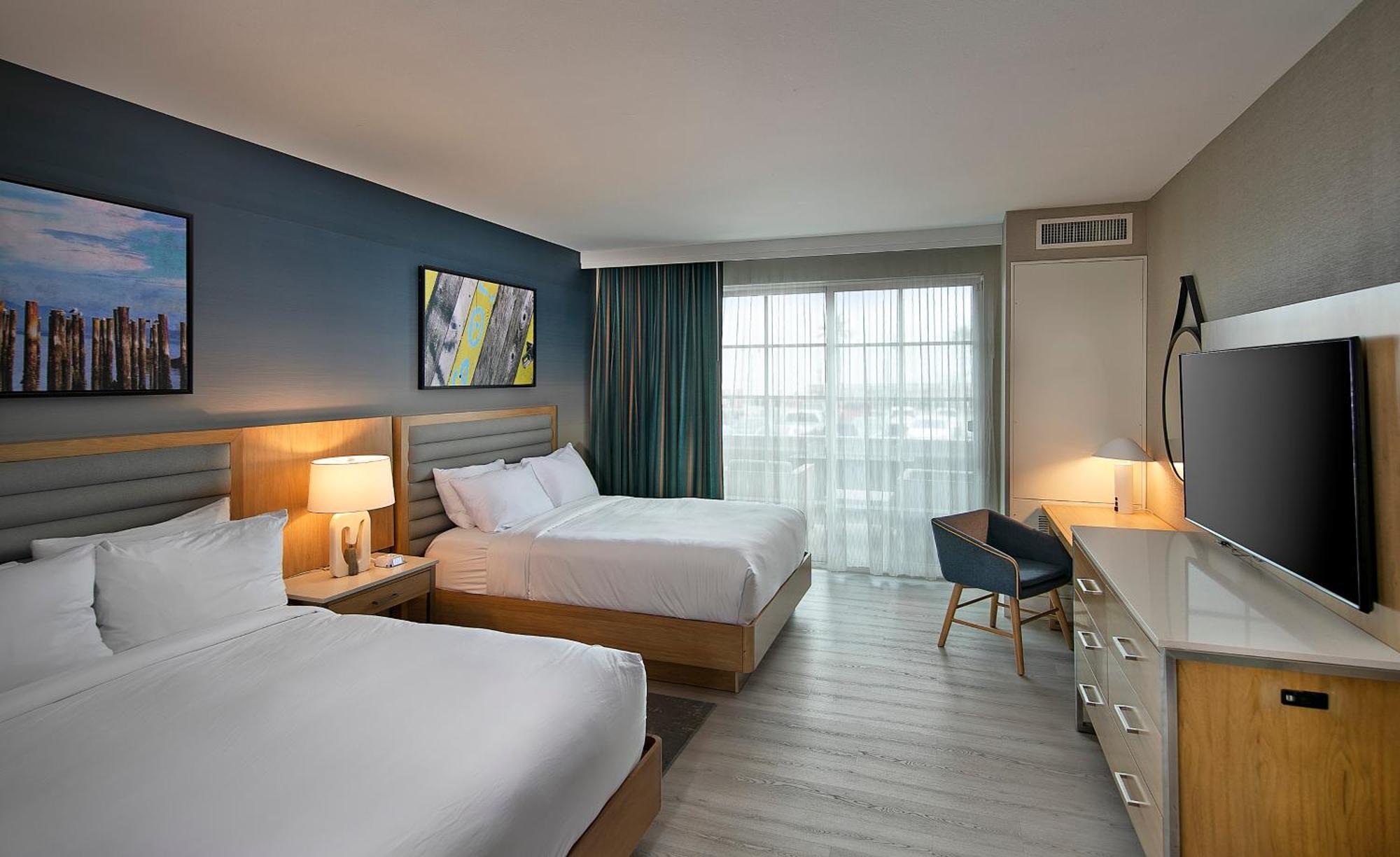 Inn At The Pier Pismo Beach, Curio Collection By Hilton Exterior photo