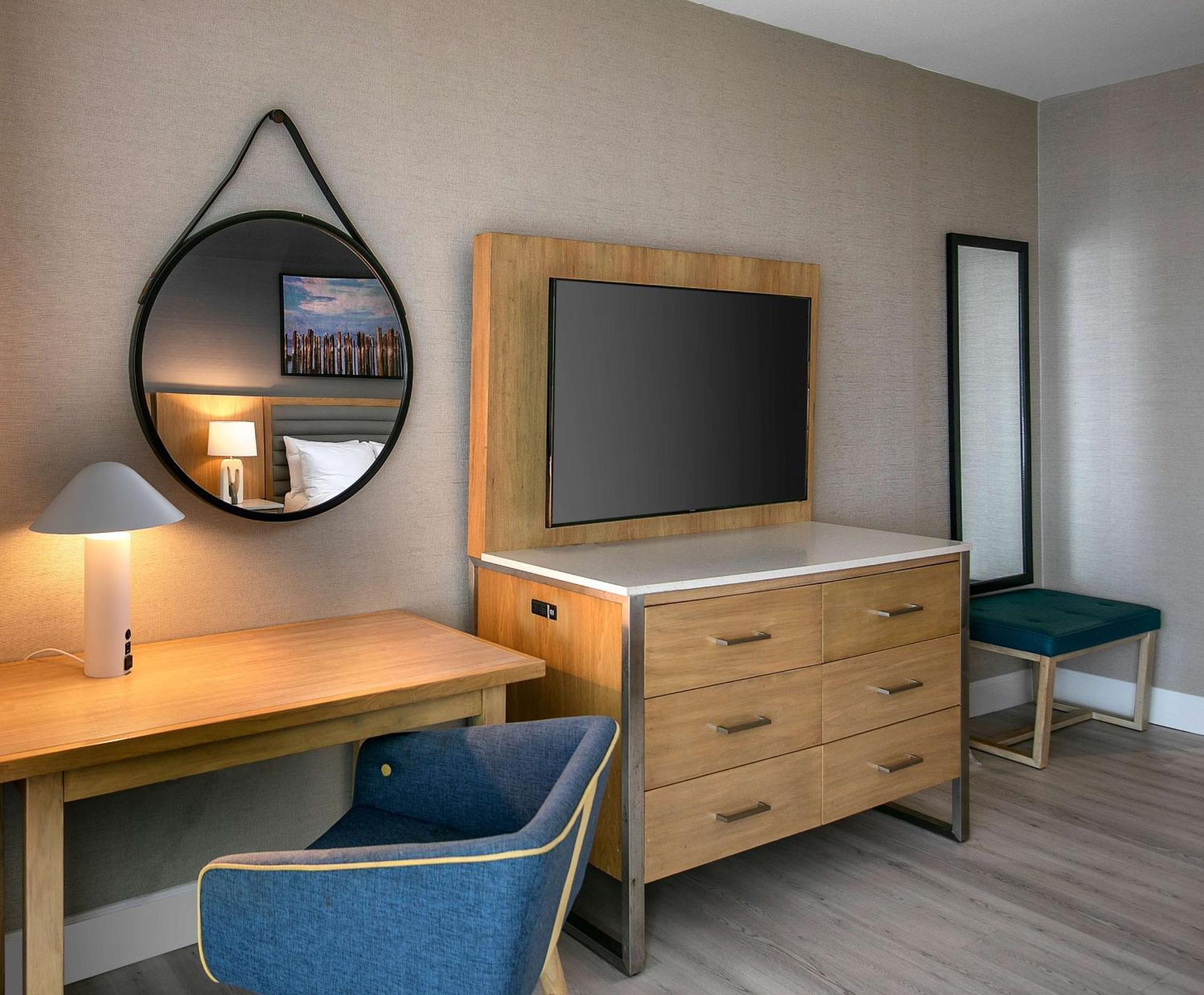Inn At The Pier Pismo Beach, Curio Collection By Hilton Exterior photo