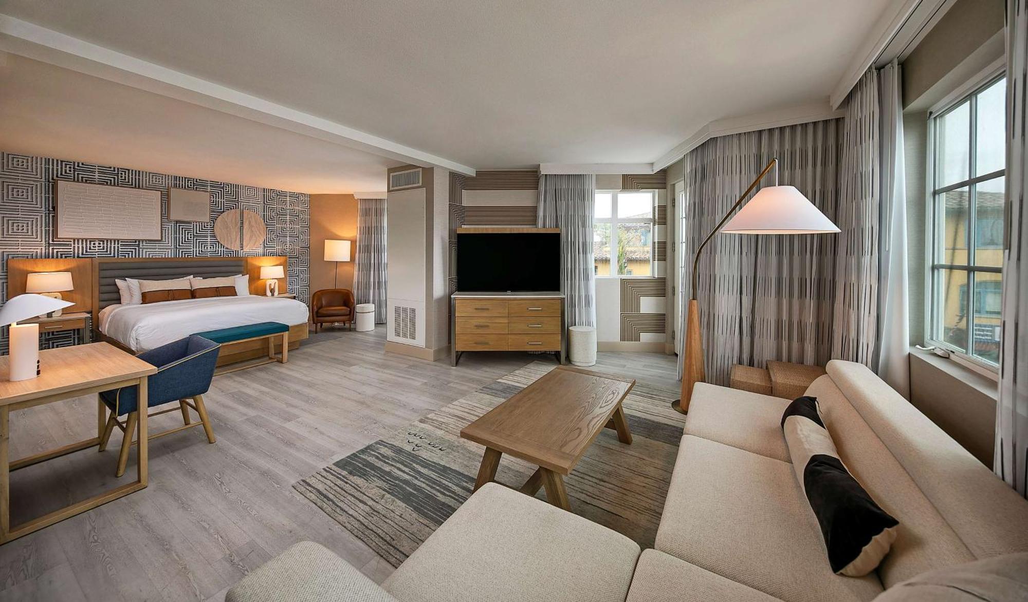 Inn At The Pier Pismo Beach, Curio Collection By Hilton Exterior photo